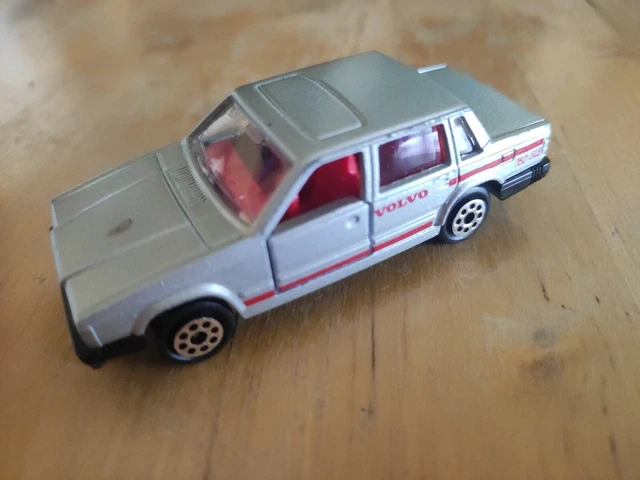 Volvo 760 GLE convertible Mellberg white (Avenue 43) 1:43