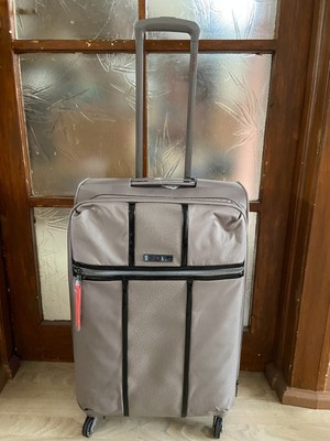 DKNY AUTOGRAFO Medium 25" Bagaglio Valigia Grigio Cenere Con Etichette Nuovo di Zecca 