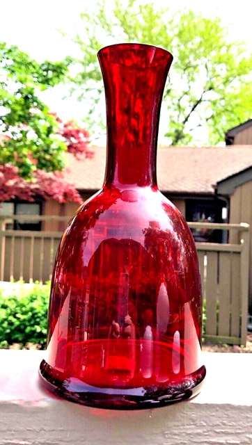 Taitu Japan Glass Carafe / Water Bottle- Ruby Red