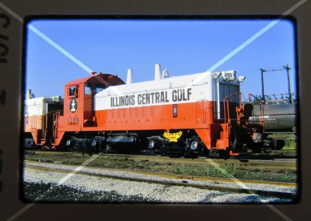 Original '73 Kodachrome Slide ICG Illinois Central Gulf 1229 SW9 Fresh    39W14