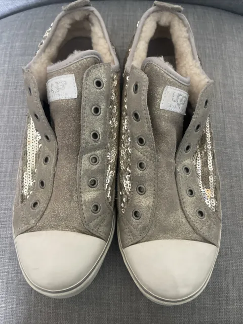 UGG Rose Gold Sparkles Womens Athletic Shoes Low Top Womens Size 10