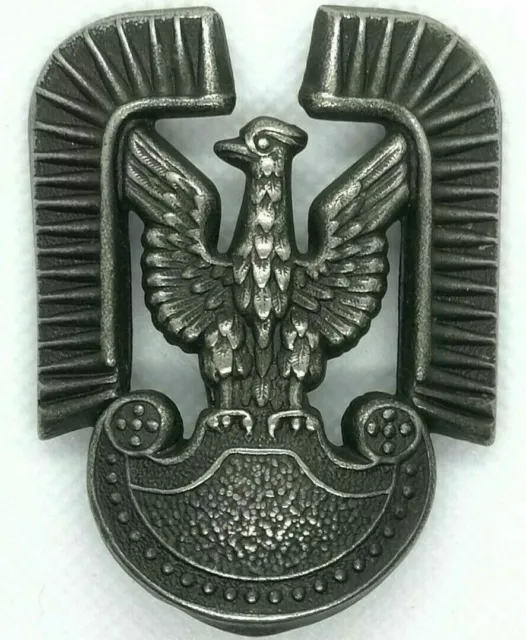 Poland Polish Air Force Eagle Cap Badge Post WW2 HUSSAR WINGS