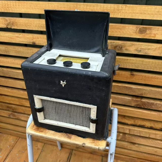 Vintage Vidor Valve Radio