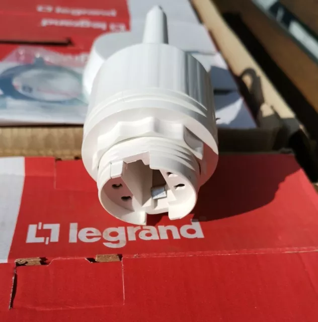 Legrand 6603 07 Energy Saving Lampholder 13W/18W 4 Pin, White *Joblot Of 20* NEW 3