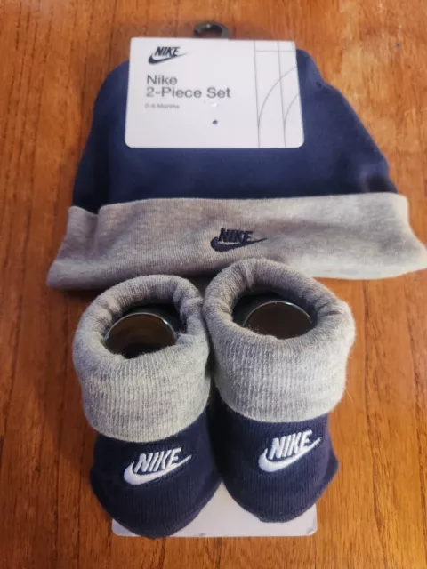 NIKE Air Jordan Baby Boy Hat & booties 2 pc Set Infant Outfit New With Tags