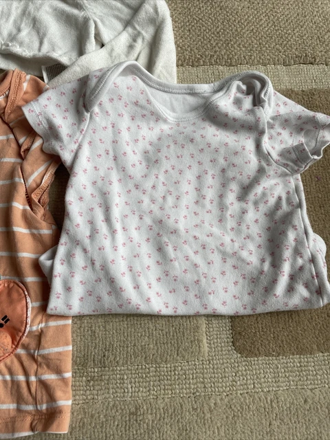 Girls mixed item clothing bundle age 2-3 years cardigan t-shirts vest top 4