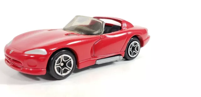 1992-1996 Dodge Viper Rt/10 1:64 Scale Collectible Diorama Diecast Model Car