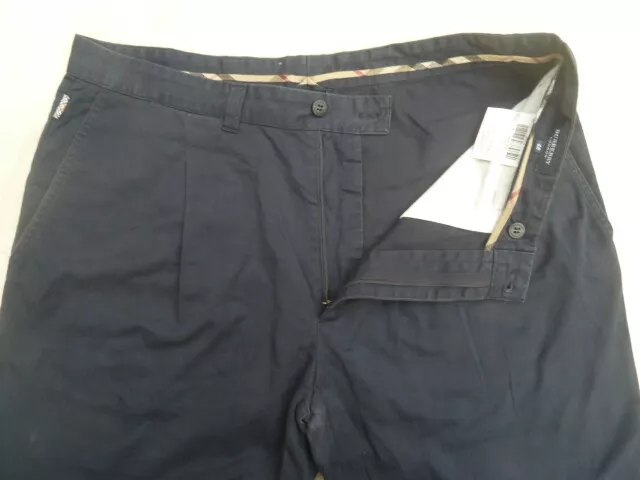 Burberry London Classic Fit Chino Pants Men's size US-XL / EU 48 Blue Pleated