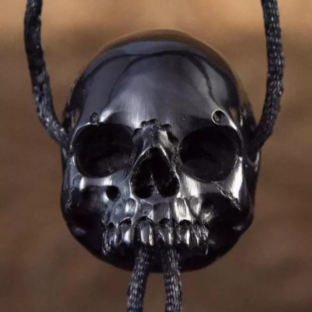 Human Skull Guru Bead Horn Carving Memento Mori Sculpture Mala 3 Holes 5.14g