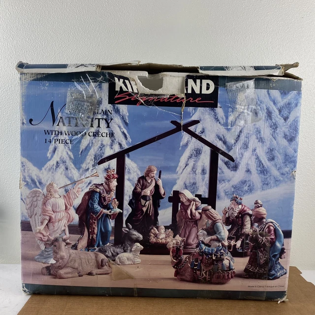 VTG KIRKLAND SIGNATURE 14 Piece Porcelain Nativity Set W/ Wooden Creche