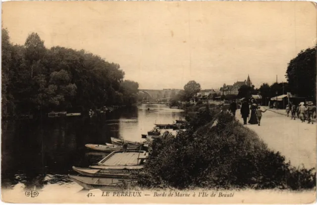 CPA Le Perreux Bords de Marne a l'Ile de Beaute (1348494)