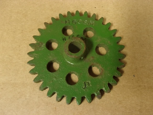 Vtg John Deere Gear Cast Iron H69SM Planter Seeder Drill Combine Tractor Part US