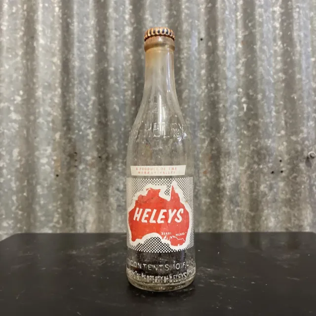 HELEYS 10fl oz. PYRO LABEL SOFT DRINK VINTAGE BOTTLE, Berri Mildura