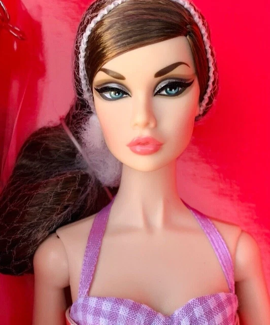 Poppy Parker Beach Babe 新品未使用 POPPY PARKER BEACH BABE DOLL BASIC COLLECTION FASHION