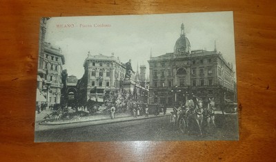 Cartolina panoramica Milano largo Cairoli viaggiata cm 21 x 10 c.a 