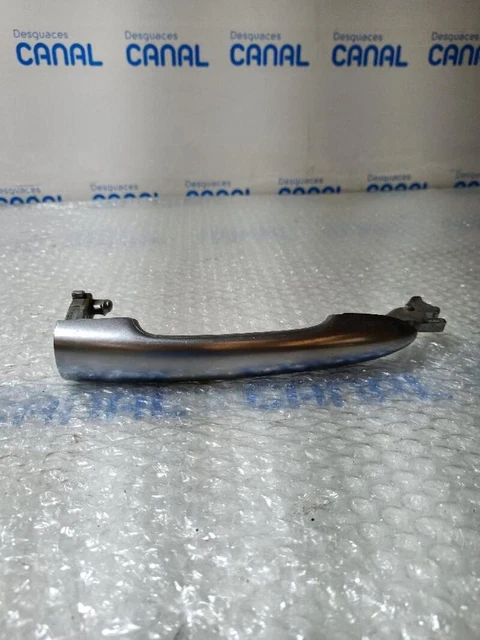 Poignée Extérieure Avant Gauche Pour RENAULT LAGUNA III Berline - Référence 8200299233 - Occasion D'origine