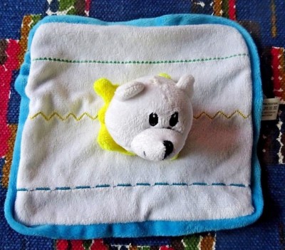 Doudou HP/ DOUDOU PLAT CHIEN CENTRAL VERT BLEU BLANC COL JAUNE TTBE 