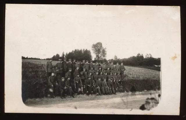 Foto AK - Soldaten in Prouvais Aisne Frankreich - 1.WK