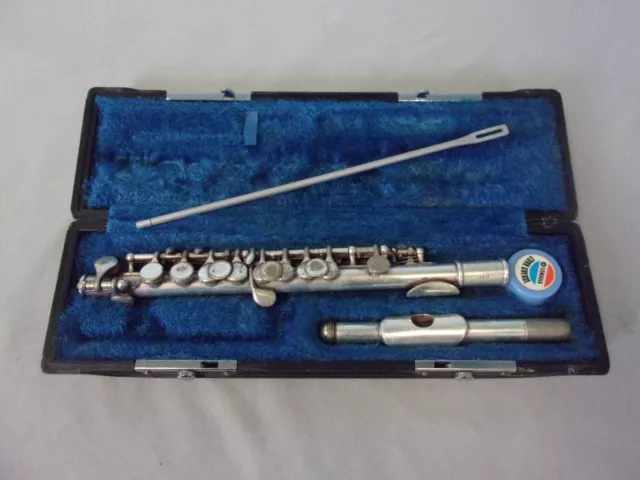 Artley 15-P Piccolo + Yamaha Case