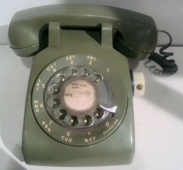 VINTAGE 1970s Avocado Green STROMBERG CARLSON Rotary Telephone Phone FREE SHIP