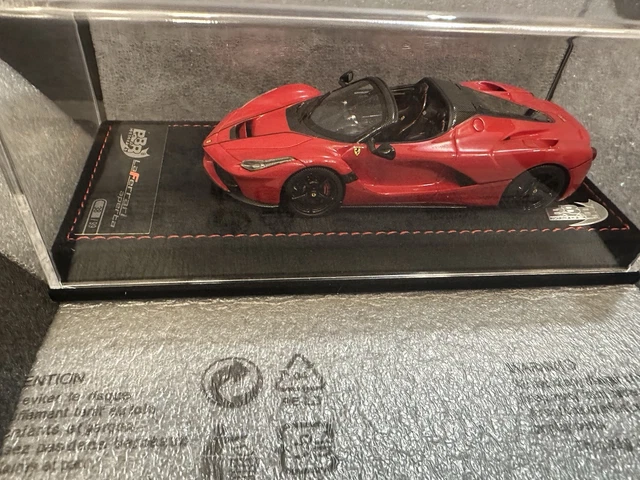 Miniature BBR Ferrari LaFerrari Aperta Rosso Corsa 1/18 - Avec Vitrine - NEUF