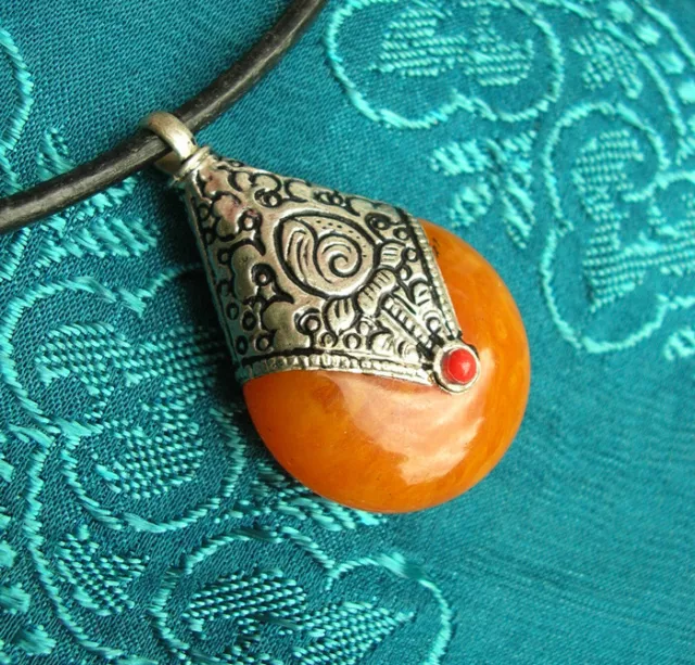 Tolles Tibet. Schutz-AMULETT GAU aus NEPAL AMBER SILBER