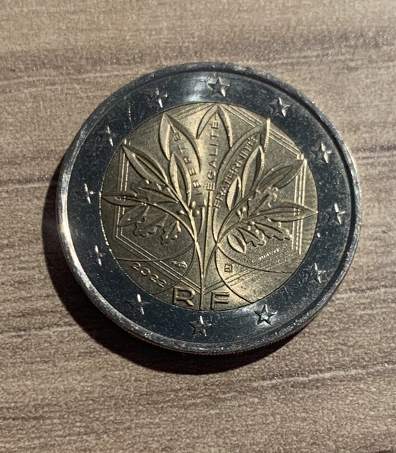 Pièce de 2 euros rare 2022  République Française
