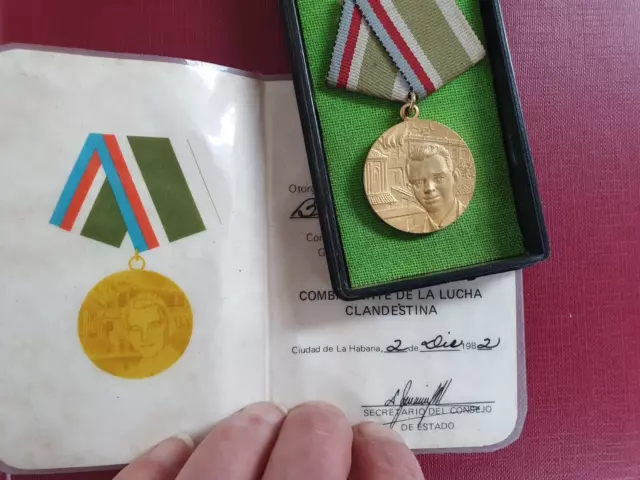 Orden,Medaille mit Zertifikat unbekannt,wohl Karibik