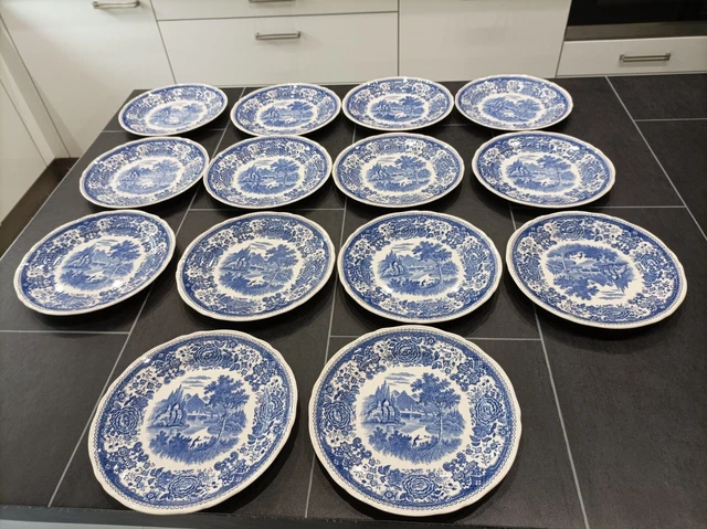14 assiettes à dessert anciennes et 1 saladier Villeroy&Boch Burgenland bleu