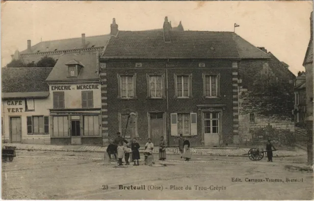 CPA BRETEUIL Place du Trou-Crepin (1207316)