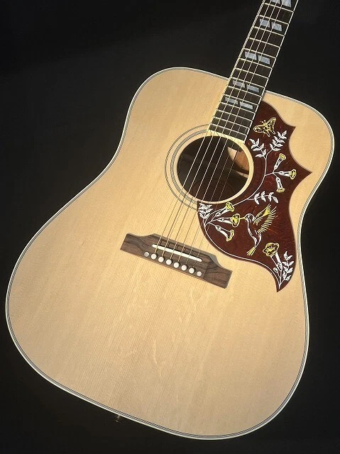 Gibson: Hummingbird Faded Antique Natural