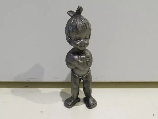 vecchia STATUETTA BAMBINA IN PELTRO con costume da bagno nuotatrice mare vintage
