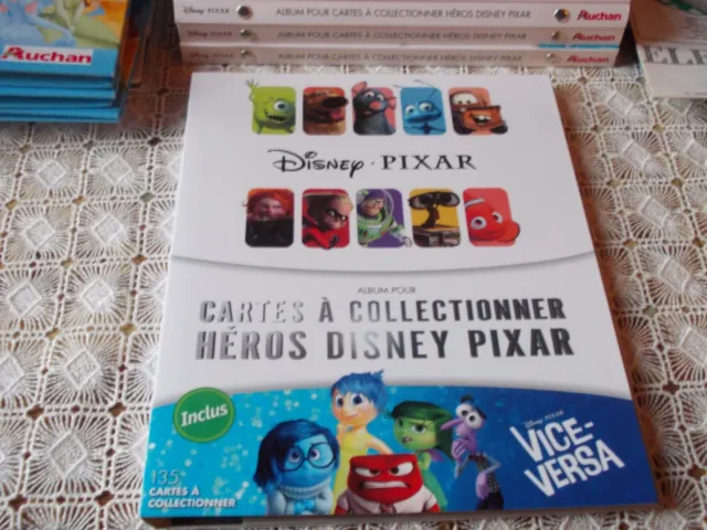 Cartes à collectionner Héros Disney Pixar avec 103 cartes