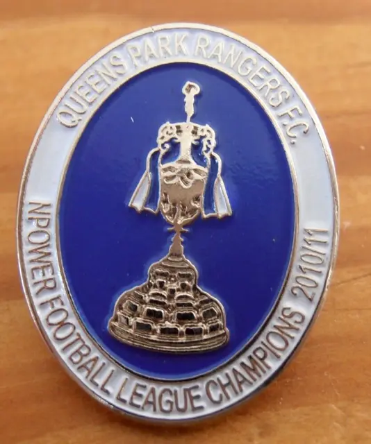 QPR Queens Park Rangers enamel football badge #49