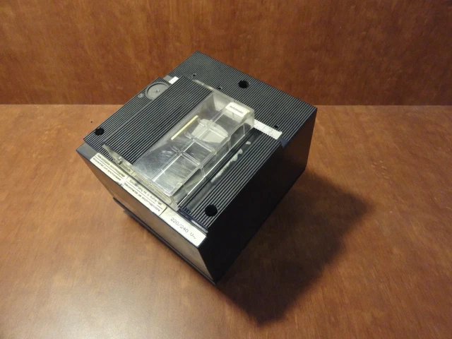 Merlin Gerin C250N circuit breaker motor 220V Merlin Gerin C250N circuit breaker motor 220V