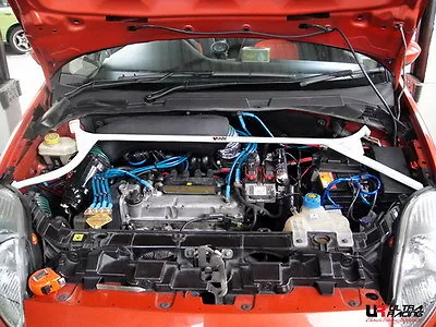 Fiat Grande Punto 8V 1.4 06+ Ultra-Racing Anteriore superiore Barra Duomi 4Punti