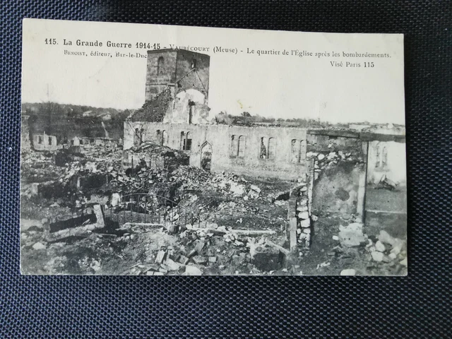 CPA 55 La Grande Guerre 1914-15 - VAUBECOURT - Le Quartier de l'Eglise