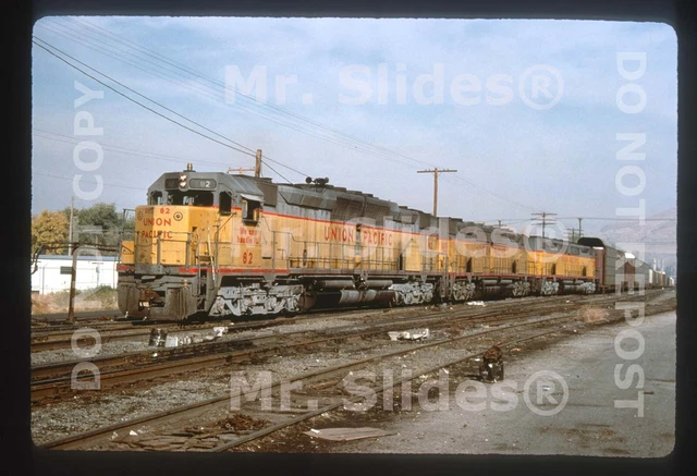 Duplicate Slide UP Union Pacific DD35A 82 & DD35B & DD35B Action