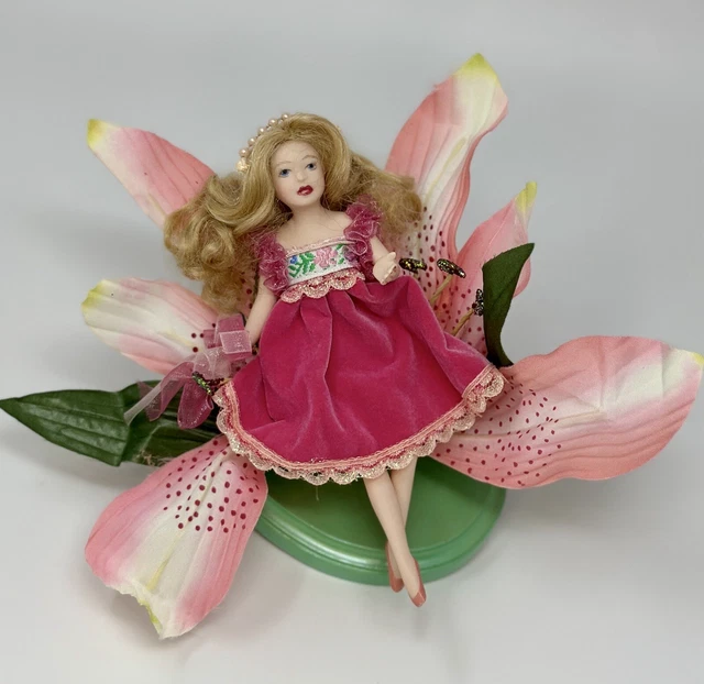 Paradise Galleries Treasury Collection Porcelain Thumbelina Doll Timeless Tales 2