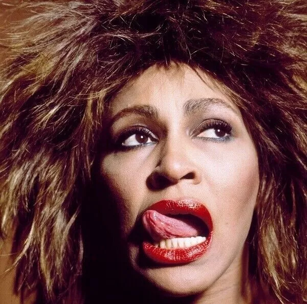 Tina Turner Unsigned 8" x 8" Photo - Iconic singer - 100% to Cancer Charity *16