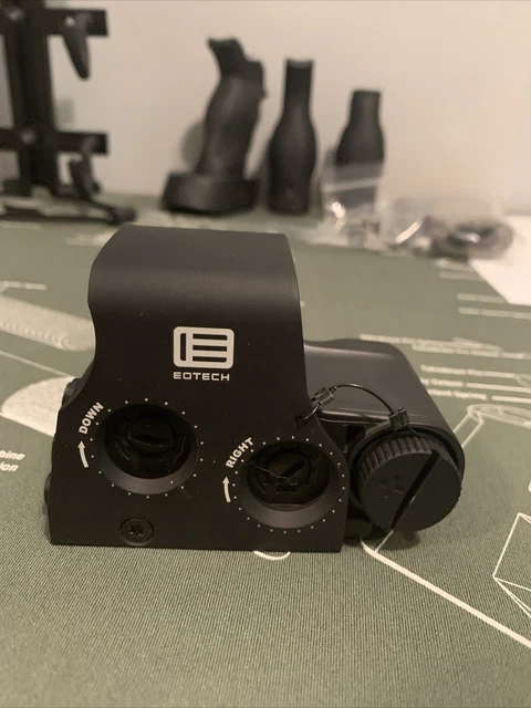 Eotech XPS3-2 Holographic Sight with Two Dot Reticle