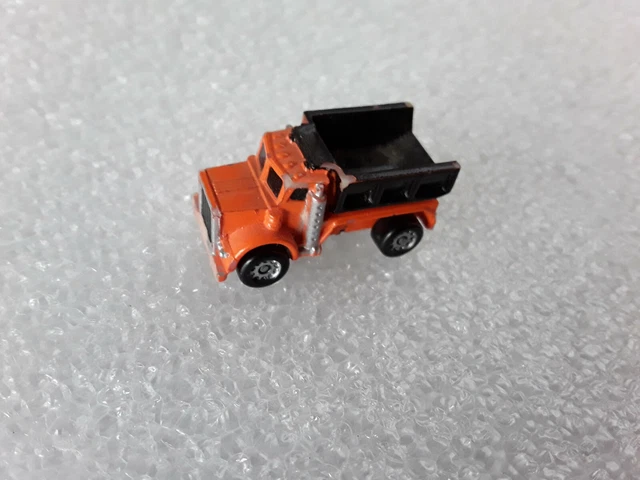 GALOOB MICRO MACHINES Ford '90s Thunderbird Super Coupe Micro Lights