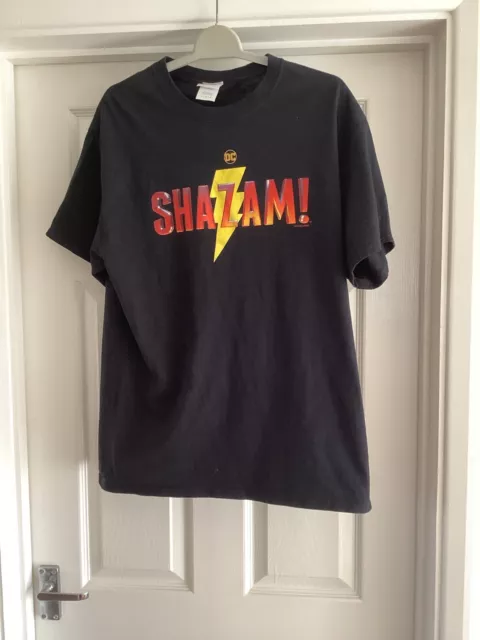 T-shirt logo DC Comics Shazam film