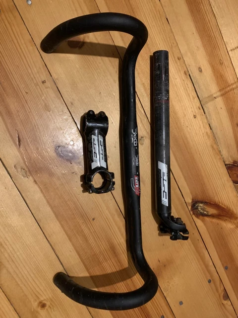 fsa Team issue carbon seatpost 31.6 and stem 100 with Deda zero 100 handlebar 2