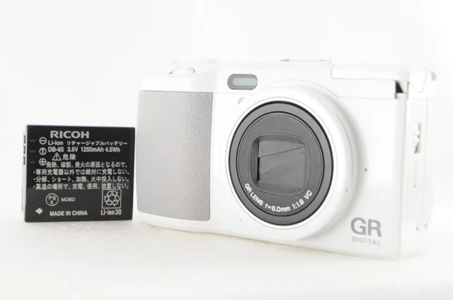[Excellent] RICOH GR DIGITAL IV White Edition 10.4MP Digital Camera Japan #1193