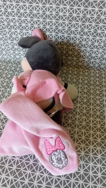 Peluche doudou Minnie robe rose mouchoir brodé Minnie Disney Nicotoy 30 cm 2