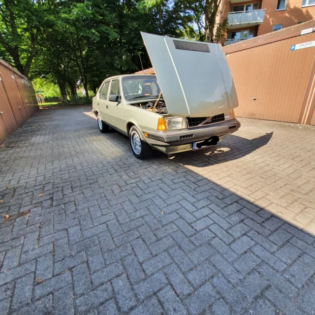 Oldtimer Volvo 340 DL Erstzulassung  April 1987