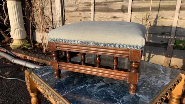 Beautiful Vintage Small Wooden Padded Footstool (C1)