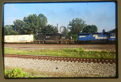 RR TRAIN Slide IC Illinois Central #6147 EMD SD40-2 Diesel Locomotive ~ HT3