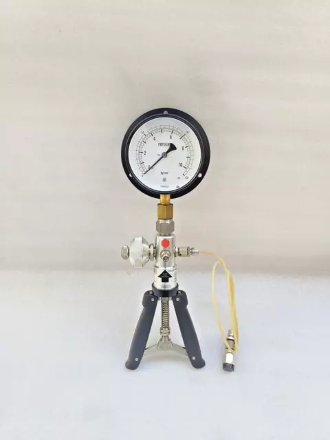 Si Pressure Instruments TP1-40 Hand Held Test Pump Pressure Calibrator TP140